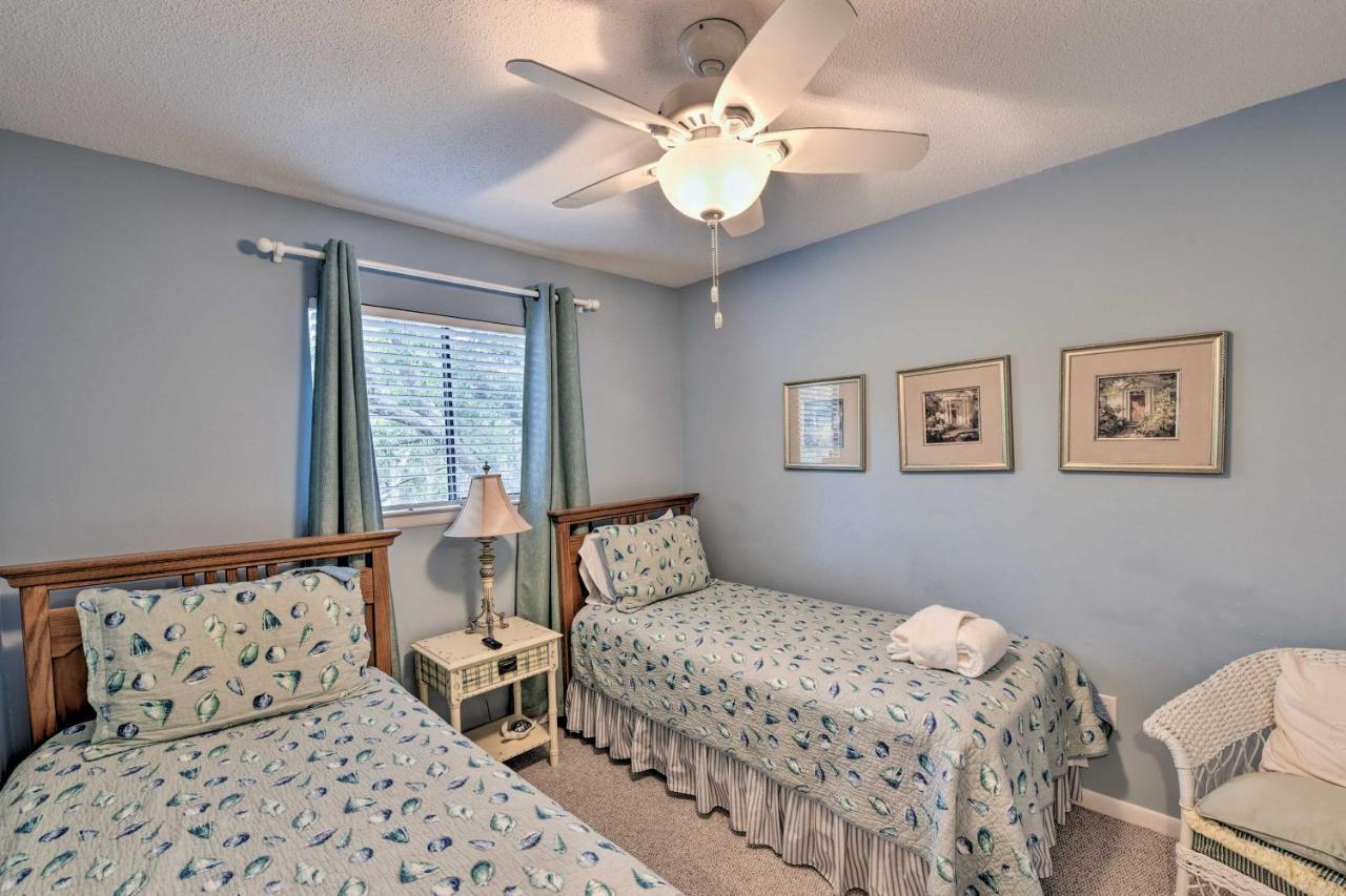 Hilton Head Condo Beach Supplies, Walk To Shore! Гілтон-Гед-Айленд Екстер'єр фото